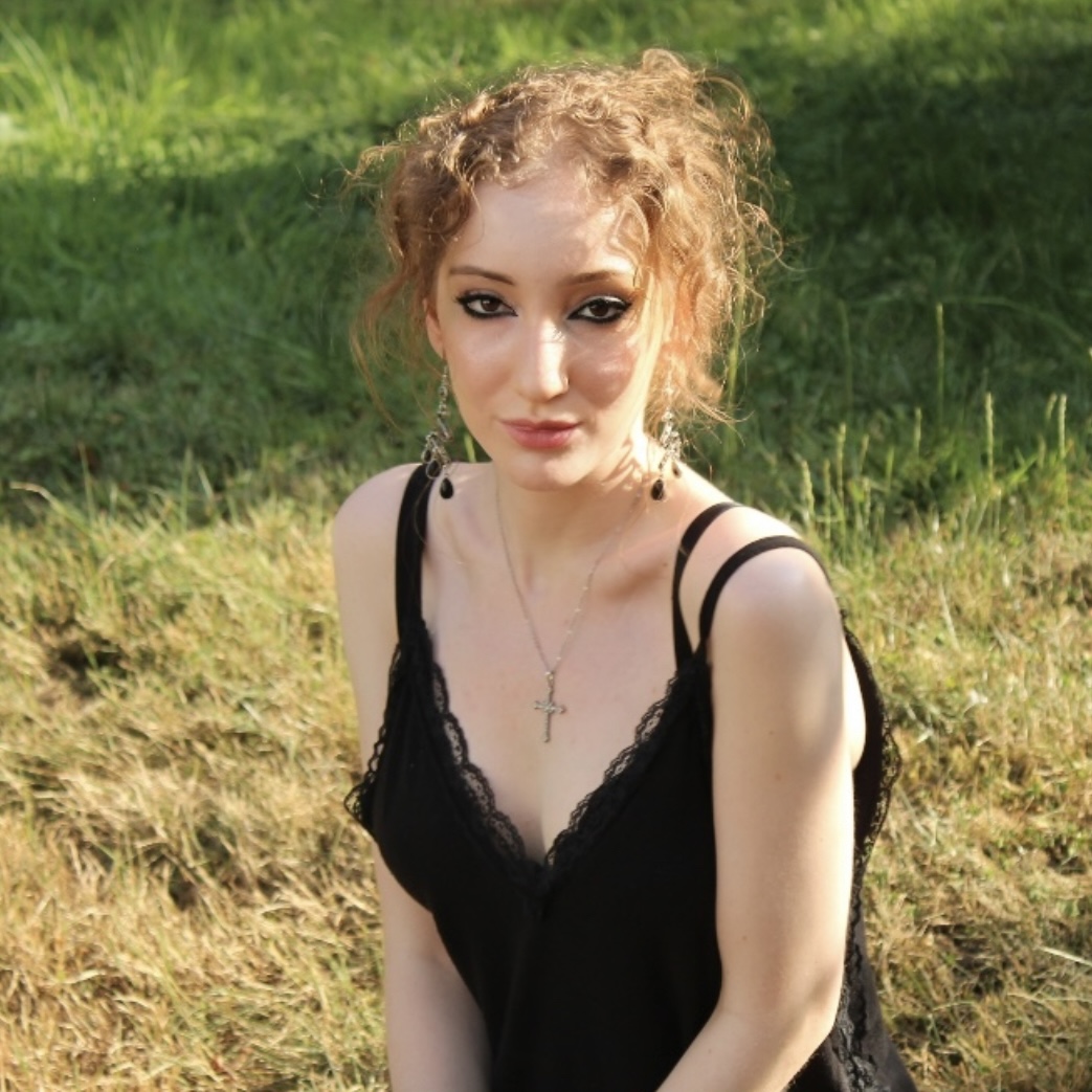 Portrait of Freya Doyenne, Music and Culture Editor at UNSPUN